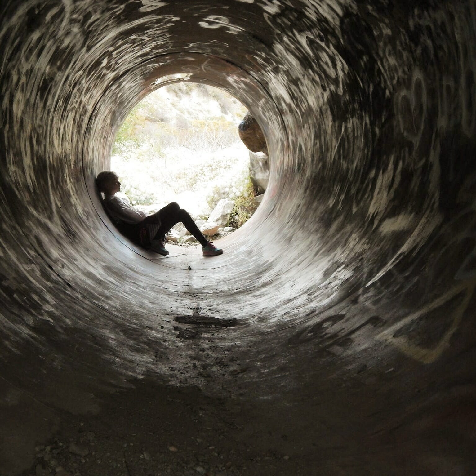 Image of a child inside a tunnel